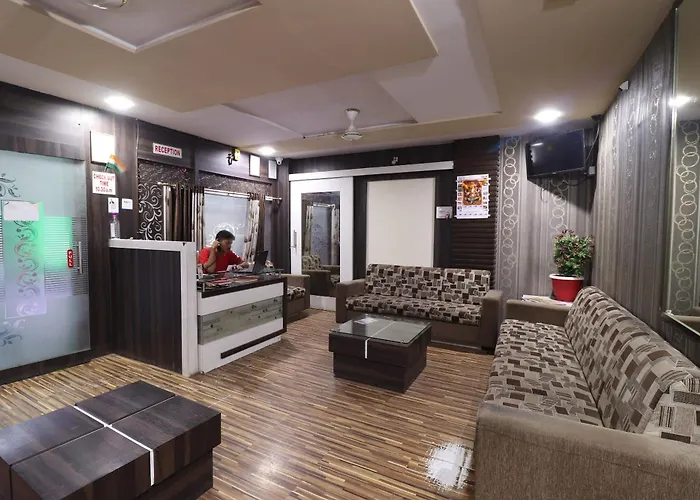 Hotel O Shri Sai Niwara Lodge