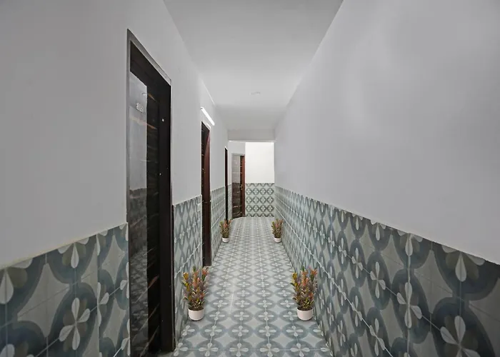 Hotel O Sk Residency Rohini