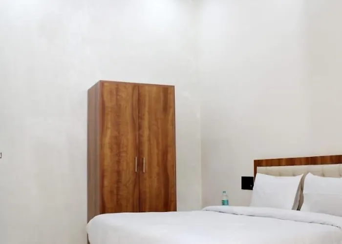 Hotel Town House