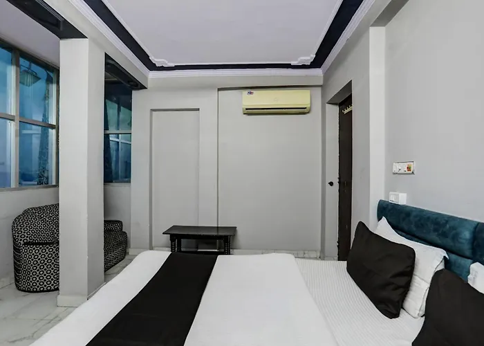 Super Hotel O Raj Mahal