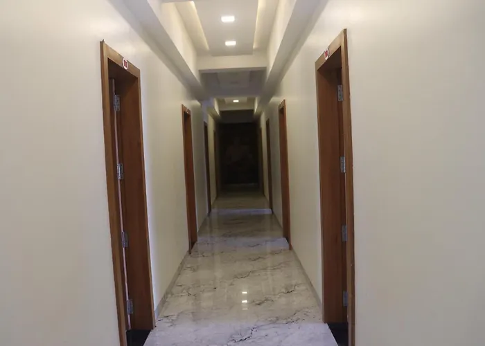 Hotel Mayur Residency