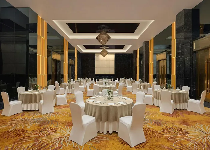 Renaissance Lucknow Hotel, Gomti Nagar
