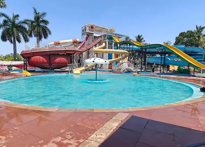 Hotel Kanha'S Palm Springs