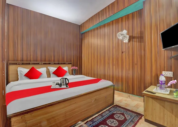 Savitri Hotel Nand Palace