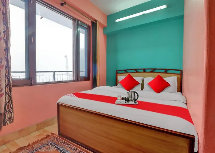 Savitri Hotel Nand Palace