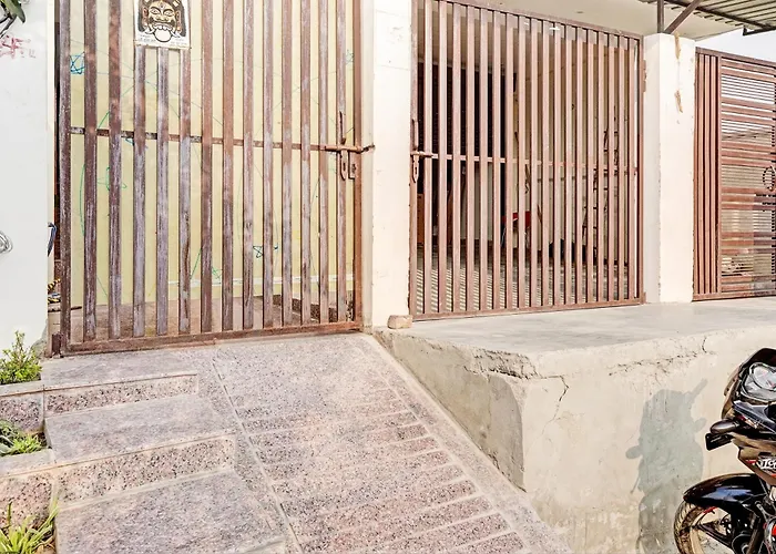 Hotel O Bhavya Guest House