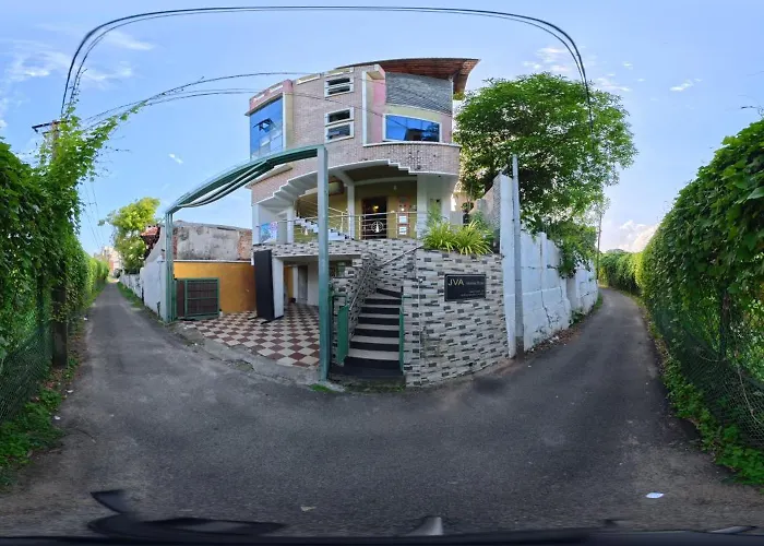 J V A Home Stay Apartment Hotel
