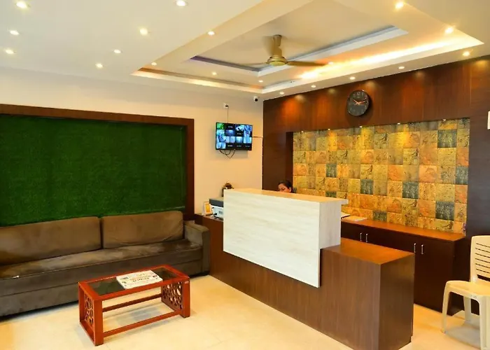 Goroomgo Hotel Home Town Puri Near Golden Beach And Temple - Fully Air Conditioned With Lift And Parking Facilities