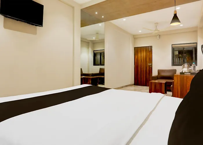 Townhouse Kadodra Formerly Jd Business Hotel
