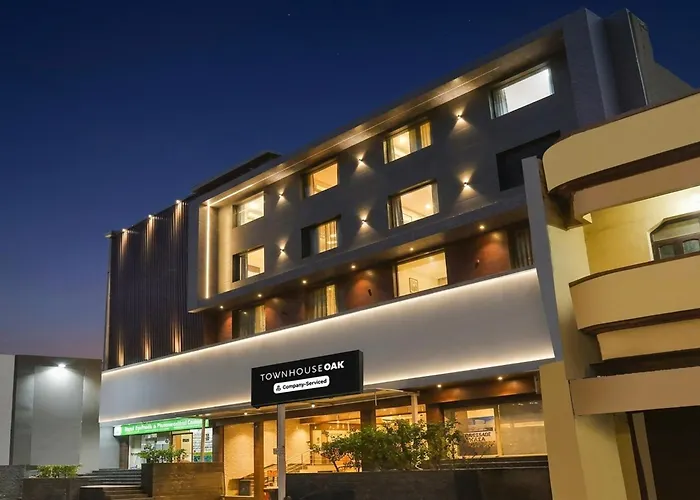 Super Townhouse Oak Hisar