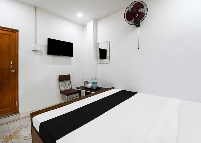 Hotel O Gunjan Family Lodge