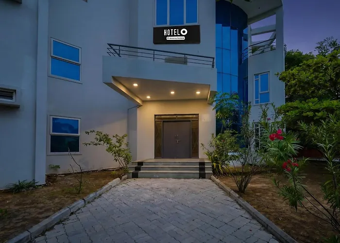 Hotel O Ecr Stays Near Nemmeli Beach Formerly Gvs Homes