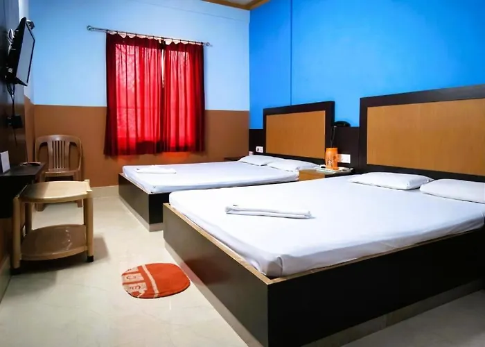 Goroomgo Samrat Palace Puri Near Sea Beach With Parking Facilities - Restaurant Available - Couple Friendly