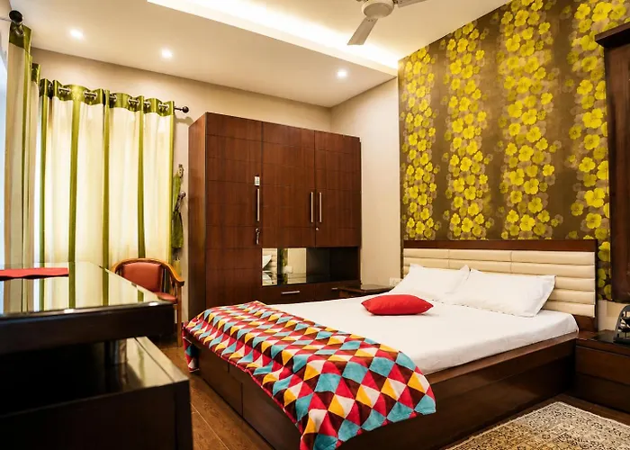Elegant 3Br Apt In Mohali By Especial Rentals