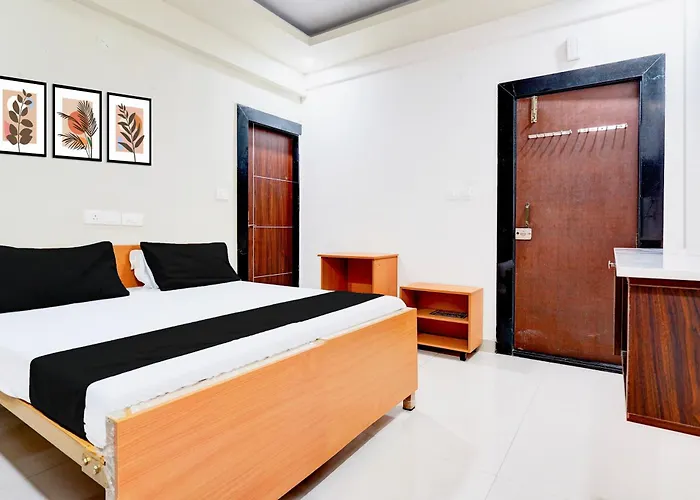 Hotel O Sri Vishnu Prime Opposite The Studio Salon, Kundalhalli Gate