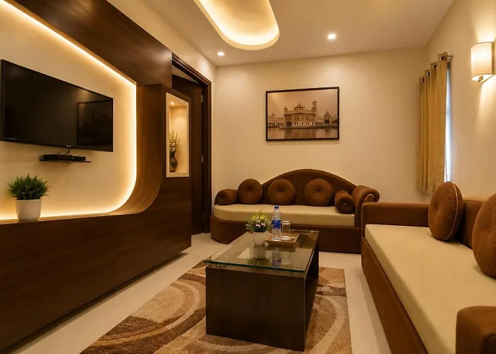 Hotel Nayyar Inn Near Golden Temple