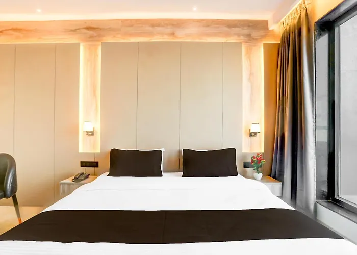 Super Townhouse Isbt Dehradun