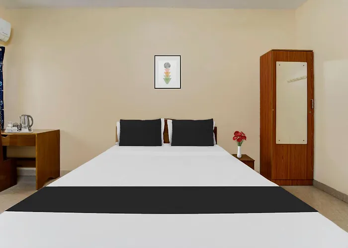 Super Hotel O Chinnamuthu Main Street