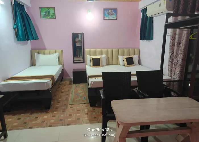 Anand Homestay