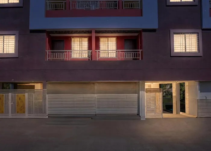 Super Collection O Uptown Hinjewadi