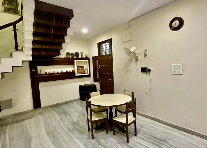 VI Homes-A 3Bhk Homestay