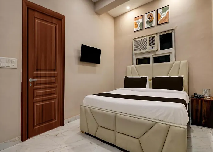 Collection O Sector 33 Gurgaon