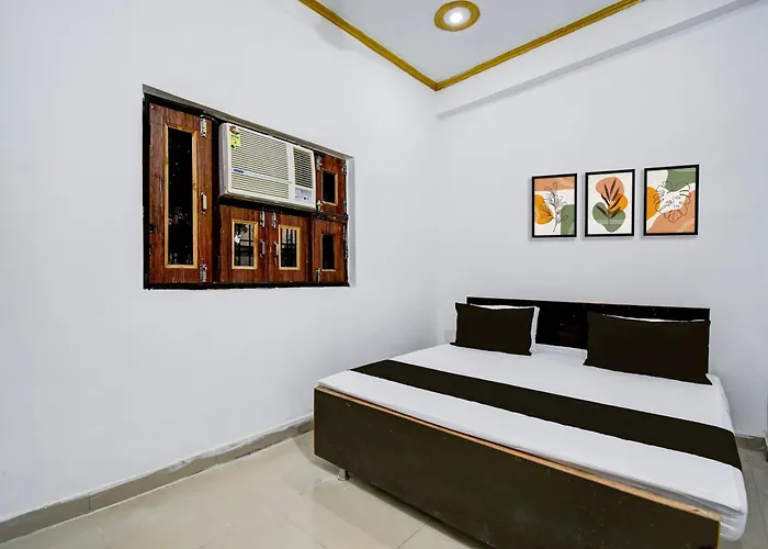 Hotel O The Aadvan Palace