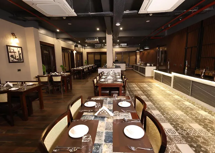 Pleasant Tree Hotels - Luxury Stay Amidst Nature