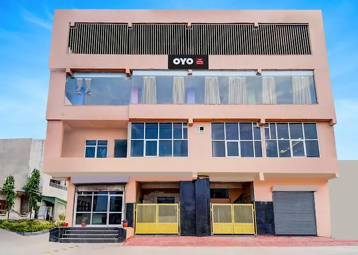 Hotel O Karni Kripa