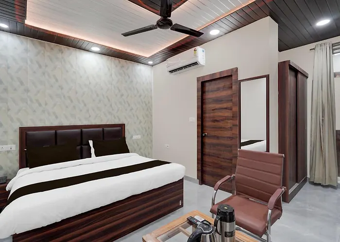 Hotel O The Gomti Glitz