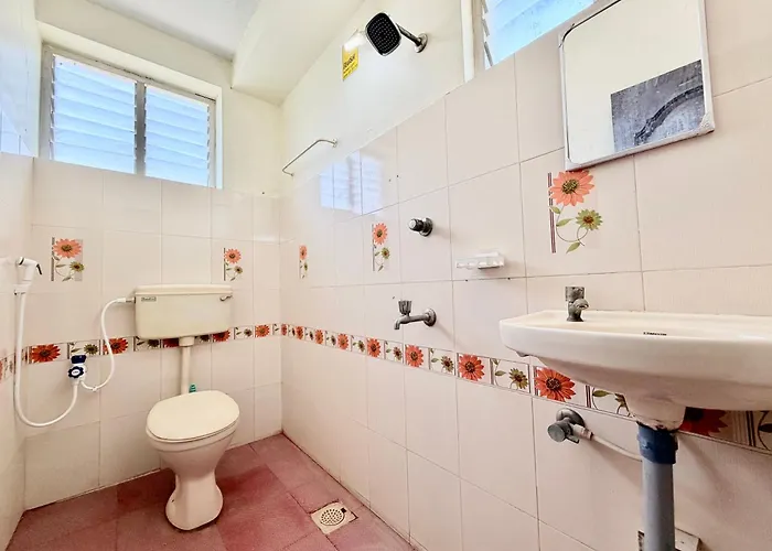 Aravind Guest House