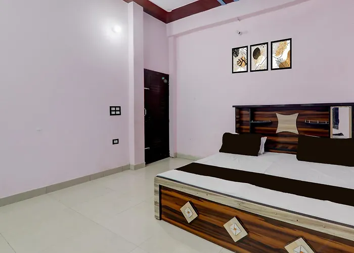 Hotel O S G Grand And Resort
