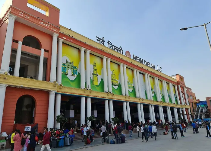 Grand Plaza Hotel S & G Paharganj Main Bazar