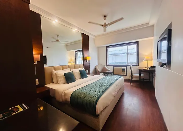 The Classic Pranav Resort A- Premium Property & Luxury Rooms With Mountain View