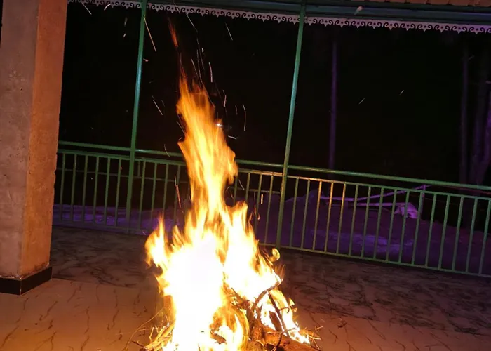 The Snowflake In - Family Groups & Events & Traking - Open Rooftop - Balcony