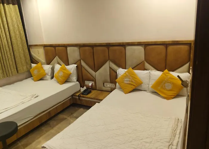 Hotel Leela Residency