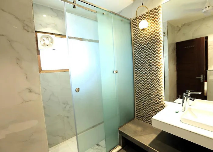 Hotel Cg Inn