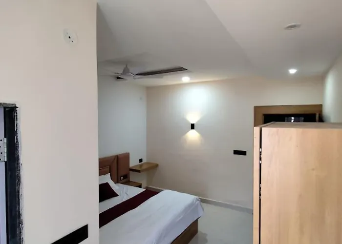 Hotel Mahadev Inn