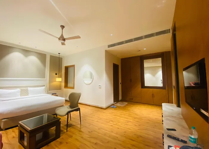 Royal Palm Hotel And Resort