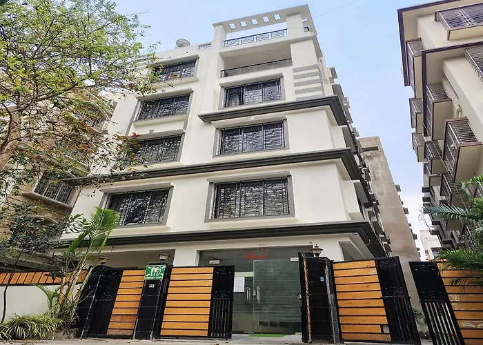 Hotel Star Spandan Inn, Near Axis Mall