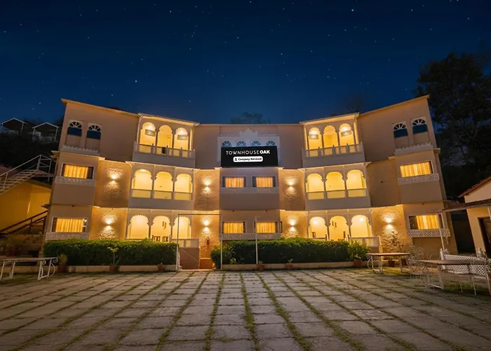 Super Townhouse Oak Kumbhalgarh Forest View Formerly Kumbhal Castle