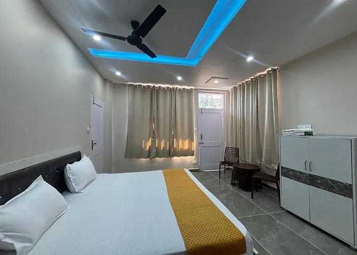 Zuzu Hostels Mcleodganj