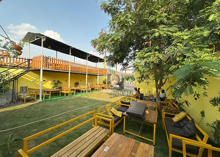 Harsuliya Resort And Tree House