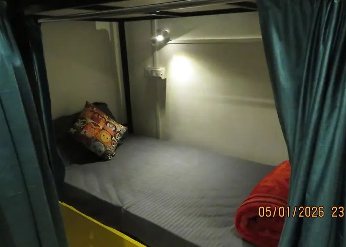 Hashtag Traveler'S Varanasi- Hostel & Cafe Near Assi Ghat