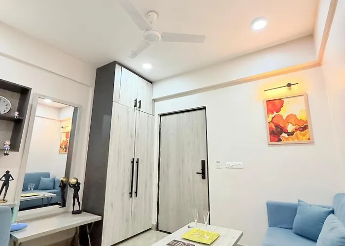 The Sakshi Suite - Luxury Saty With Premium Comfort