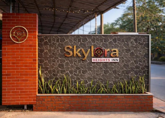Skylora Heights Inn