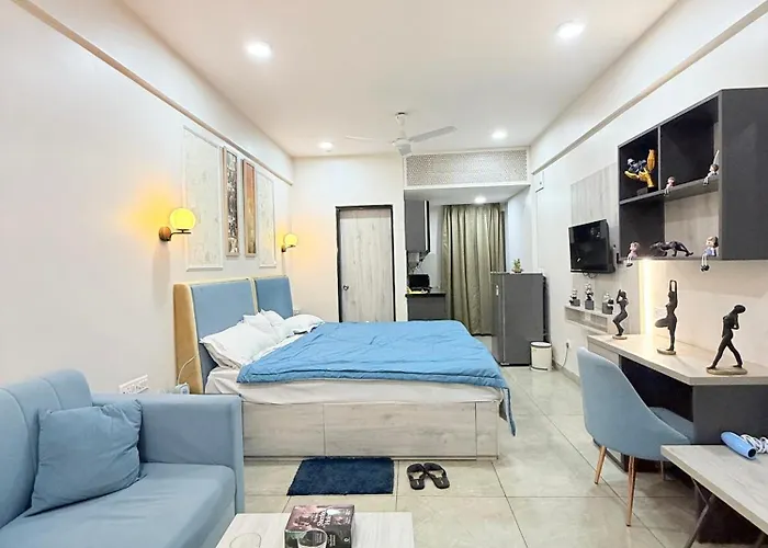 The Sakshi Suite - Luxury Saty With Premium Comfort