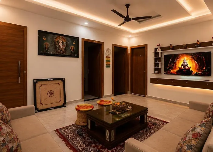 Advaitam Ganga & Hill View Homestay By The Ganges Ghat - Luxury 3 Bhk