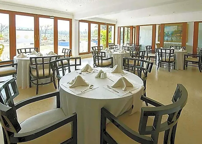 White Pearl Suites