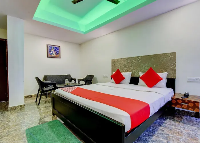 Hotel O P S Grand